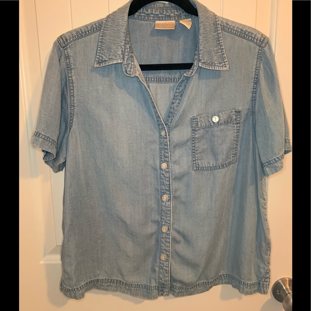 ERIKA button down top